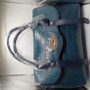 Brand New 🔥Harper and Hyde vegan leather turquoise and navy handbag🔥